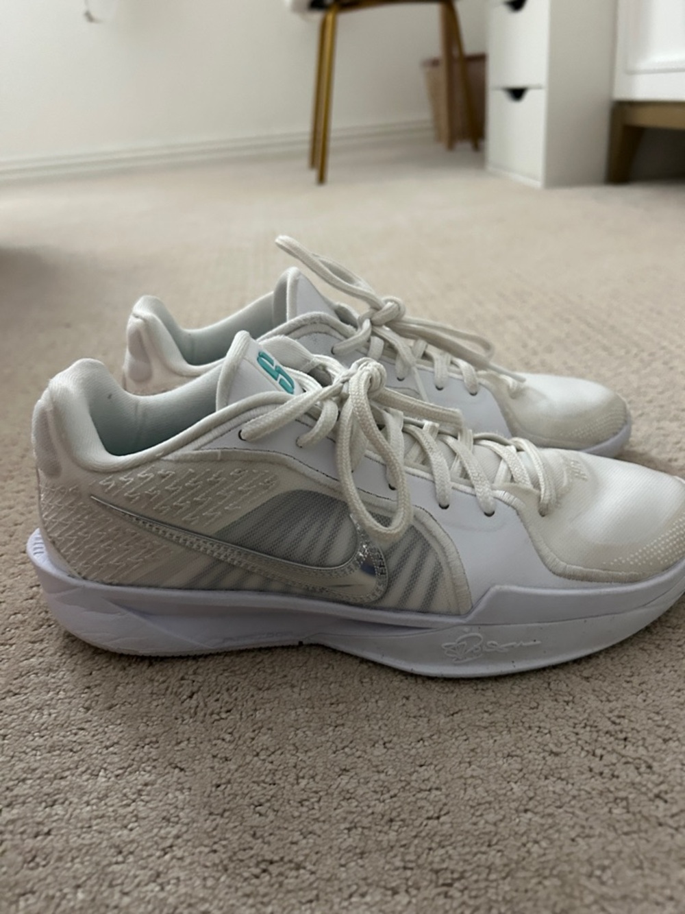 Nike women’s Sabrina’s basketball shoes
